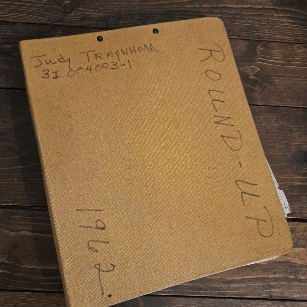 Vintage 1962 Round-Up Binder